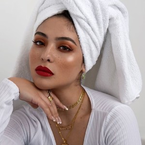 Lipstick Taurus